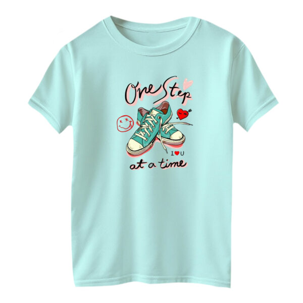 تی شرت آستین کوتاه بچگانه مدل کتونی کد ۲ رنگ آبی روشن