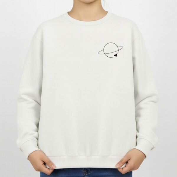 سویشرت زنانه مدل سیاره و قلب کد v1