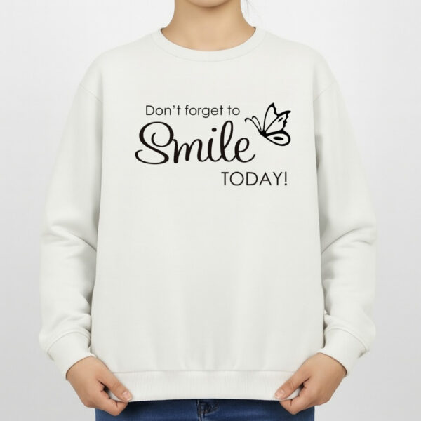 سویشرت زنانه مدل لبخند و پروانه کد v2